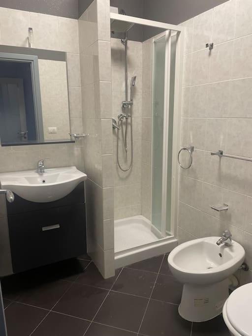 Appartamento Centro Da Marco Savona Esterno foto